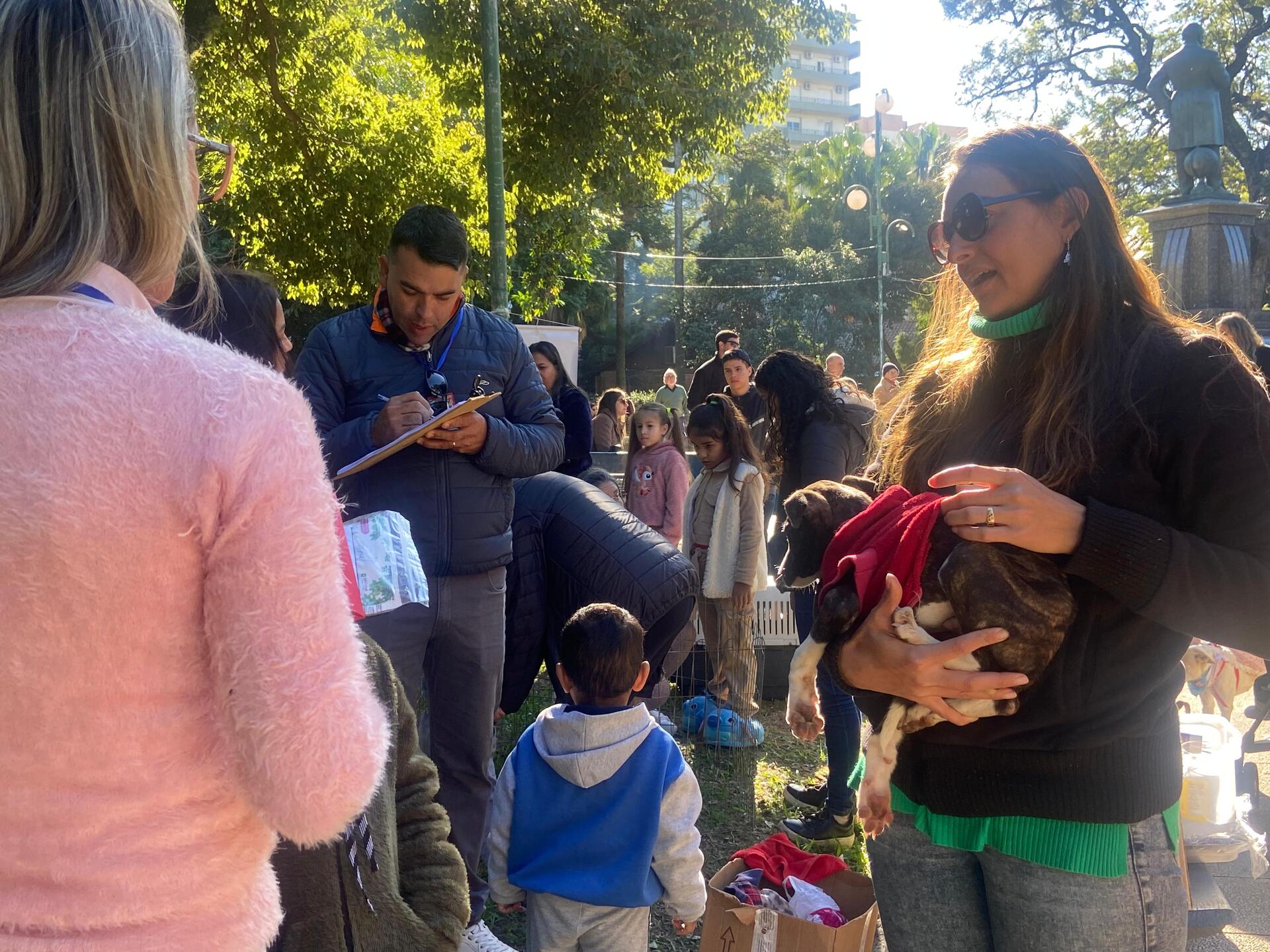 Campanha chega à quarta edição com mais de 30 cães adotados