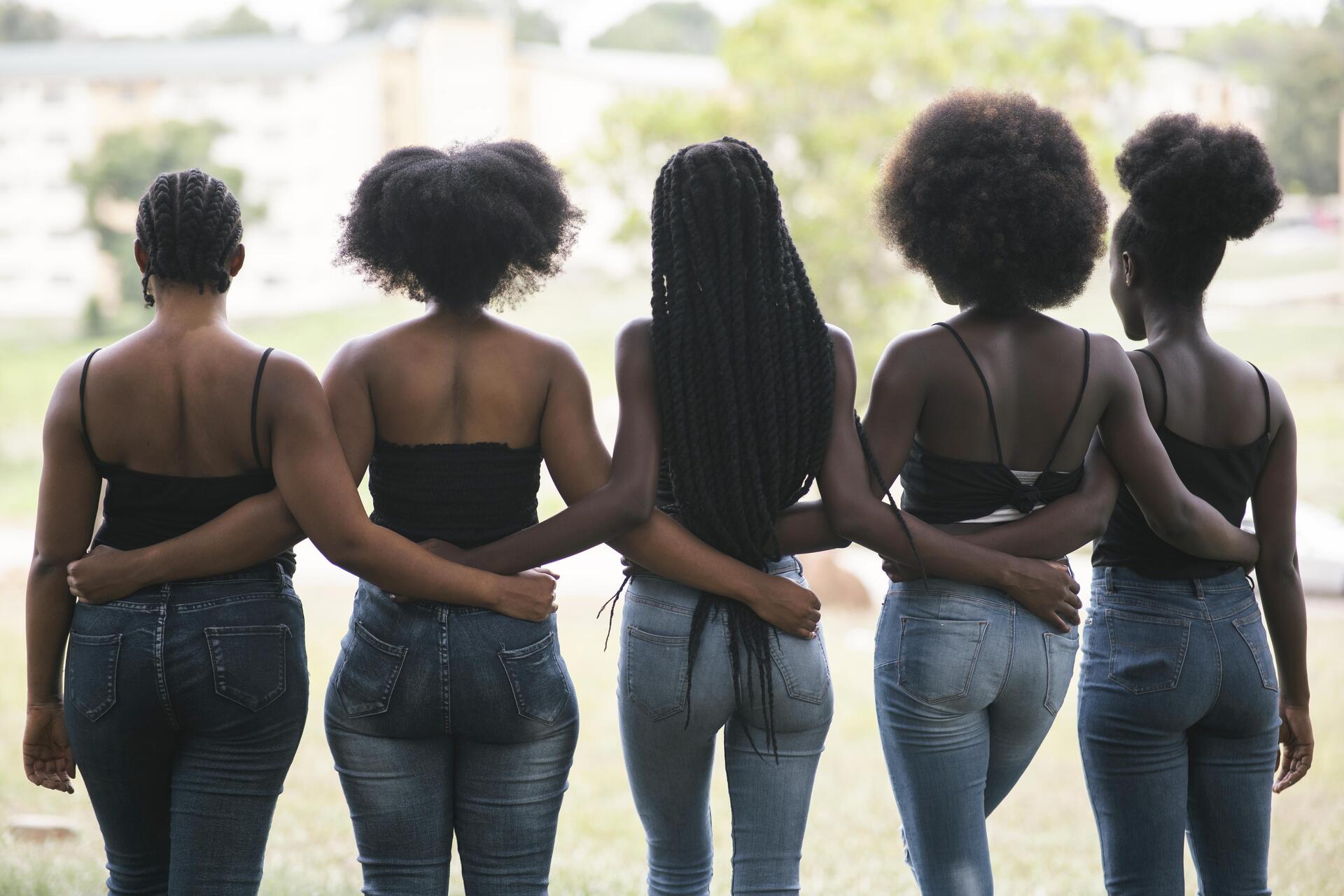 O evento integra uma série de encontros que ampliam a discussão sobre políticas públicas para comunidades negras, quilombolas, indígenas e tradicionais.