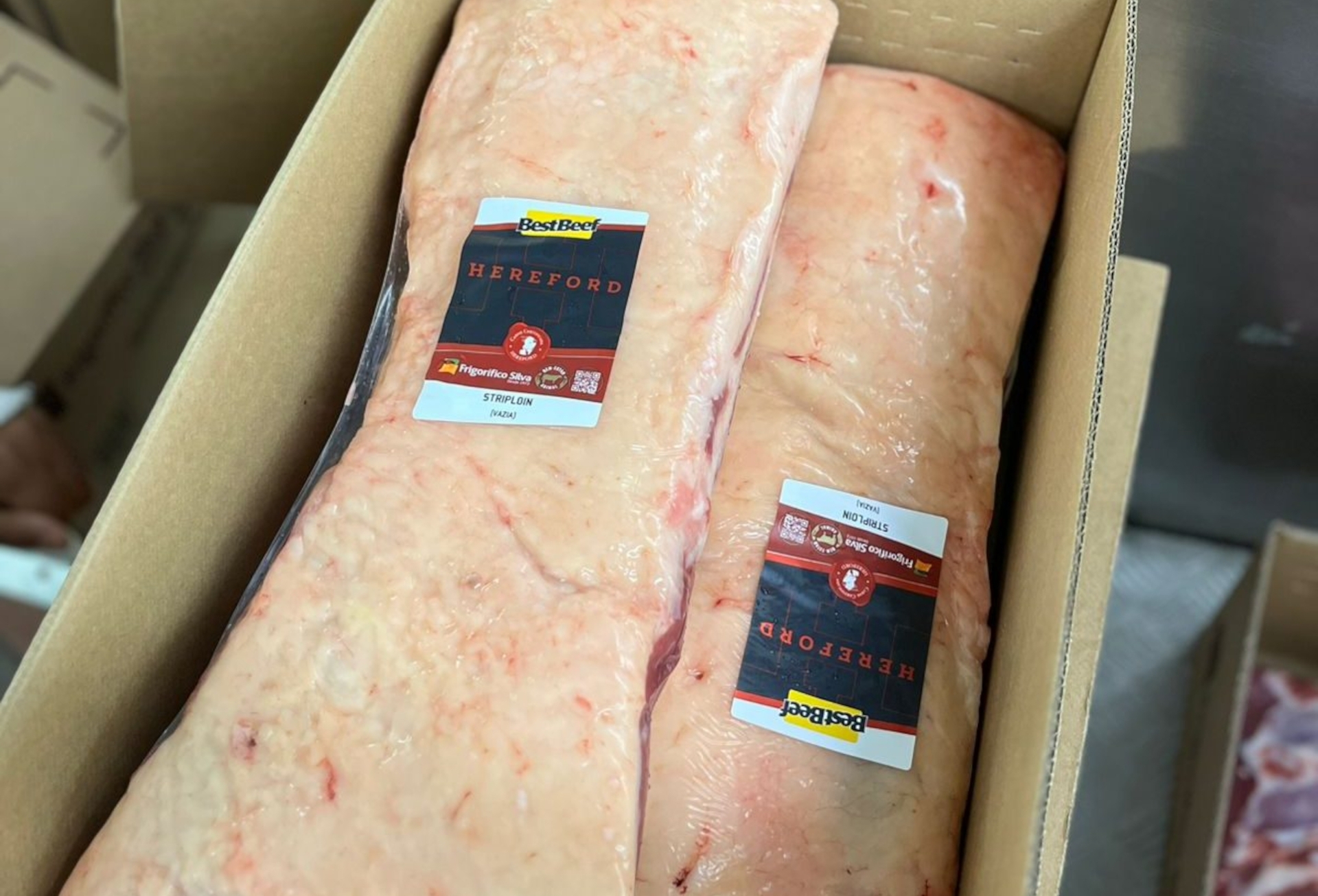 A exportação da carne Hereford mostra como o Brasil busca se posicionar globalmente com produtos certificados, de origem controlada e padrão definido.