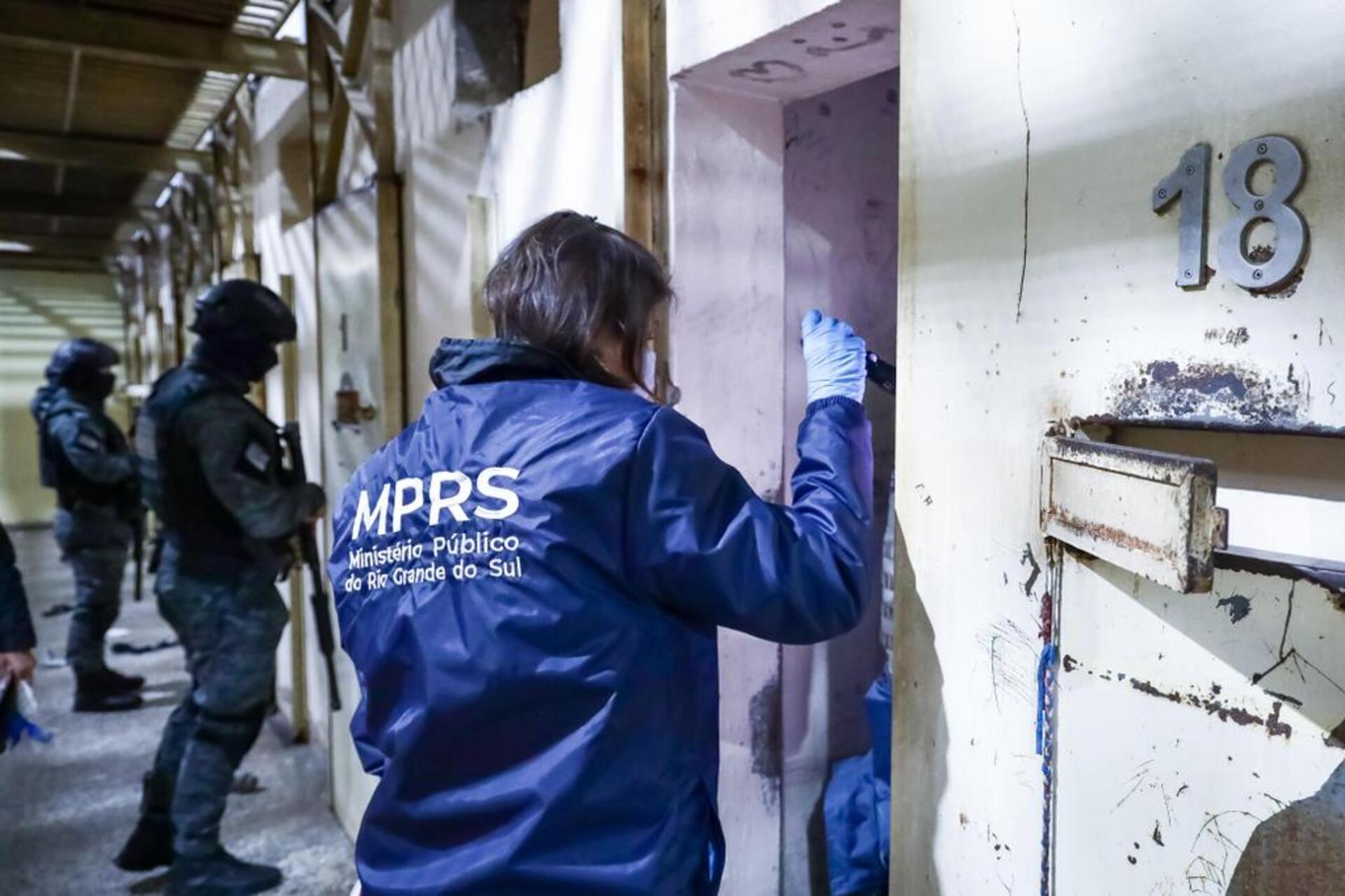 A ação foi deflagrada simultaneamente em Uruguaiana e no Presídio Estadual de Rosário do Sul.