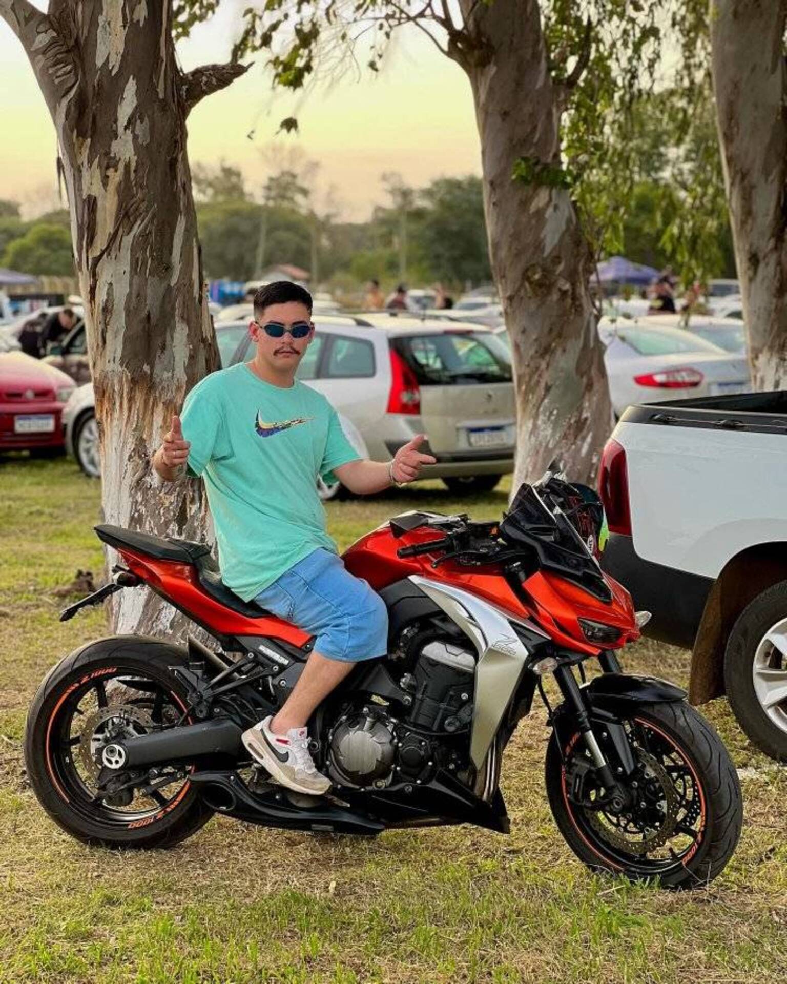 Colisão na Avenida Setembrino de Carvalho causa a morte de jovem motociclista e mobiliza familiares e autoridades