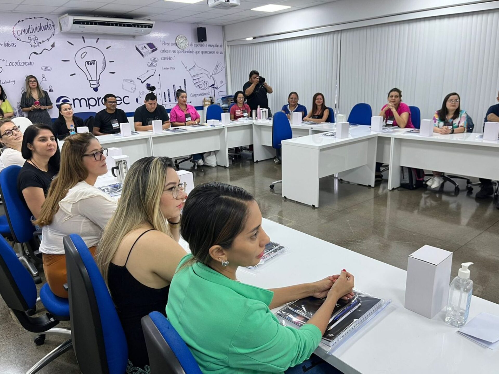 Seminário internacional oferece formação gratuita e prática para empreendedores desenvolverem negócios estratégicos na cidade.