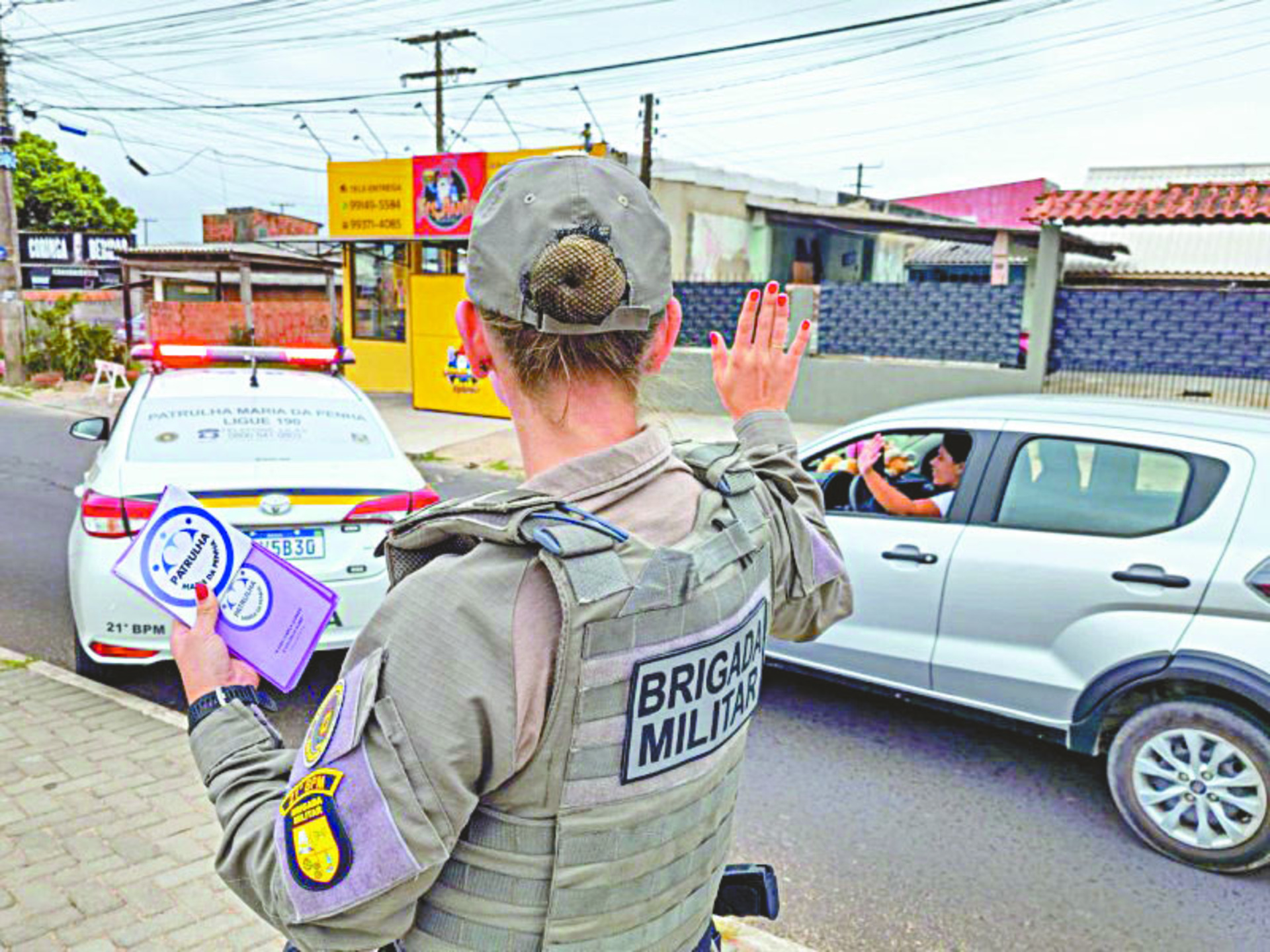 A mobilização marca os 19 anos da Lei Maria da Penha e ganha reforço com ações nacionais, como a campanha “Não deixe chegar ao fim da linha. Ligue 180”. A cor lilás simboliza a luta histórica das mulheres por liberdade e igualdade. Denunciar salva vidas — e o apoio é coletivo.
