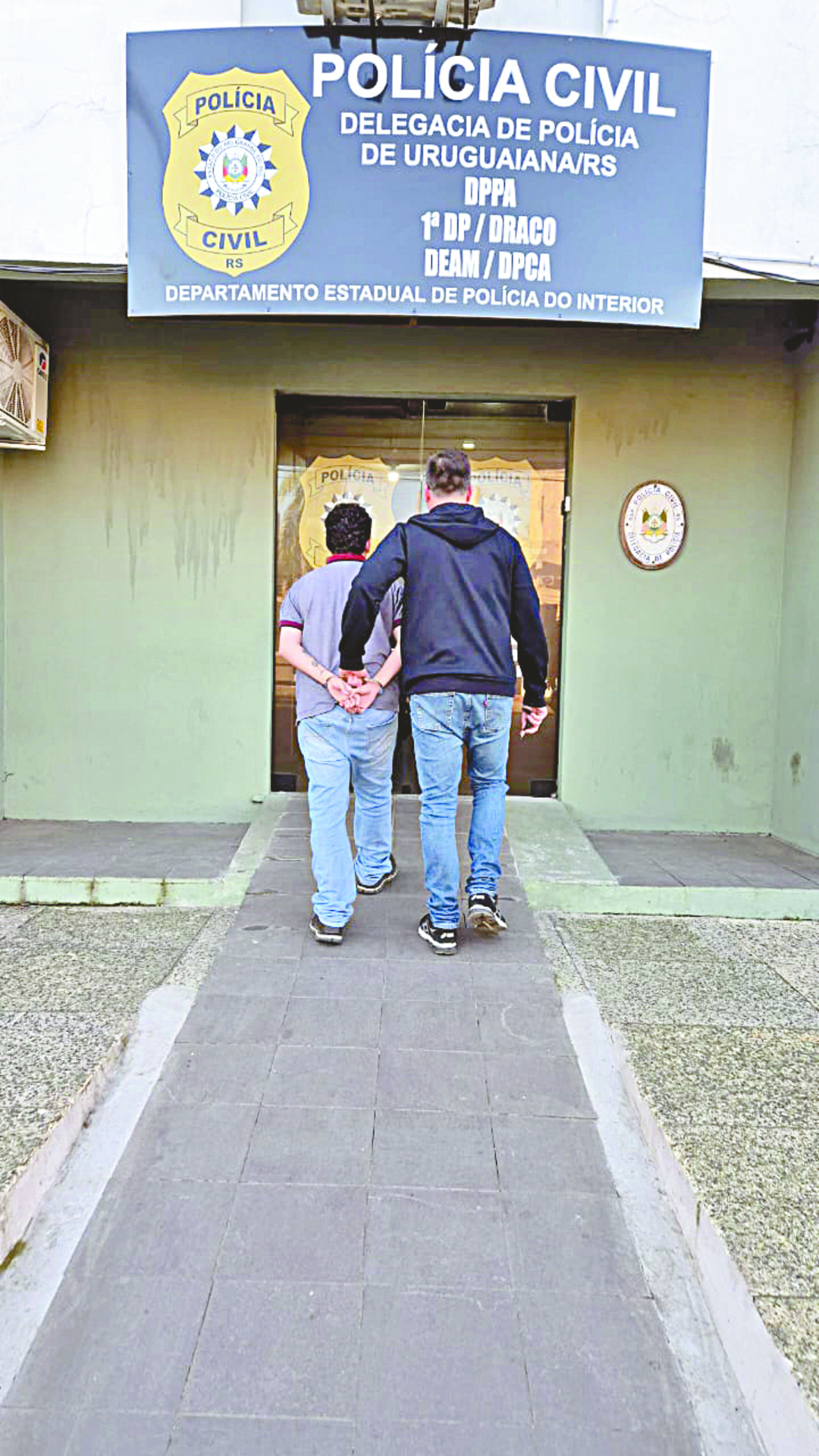 Após a formalização das medidas legais, ele foi ouvido no inquérito policial e, em seguida, encaminhado à Penitenciária Modulada de Uruguaiana, onde permanecerá à disposição da Justiça.