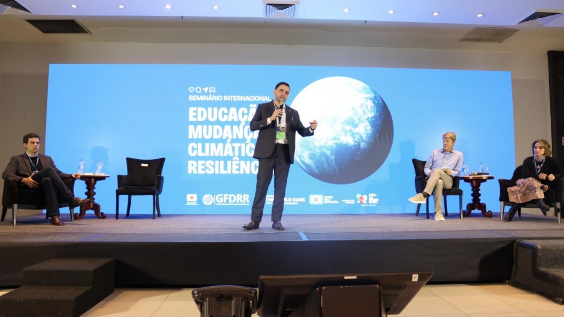 Seminário internacional discute resiliência escolar e mudanças climáticas
