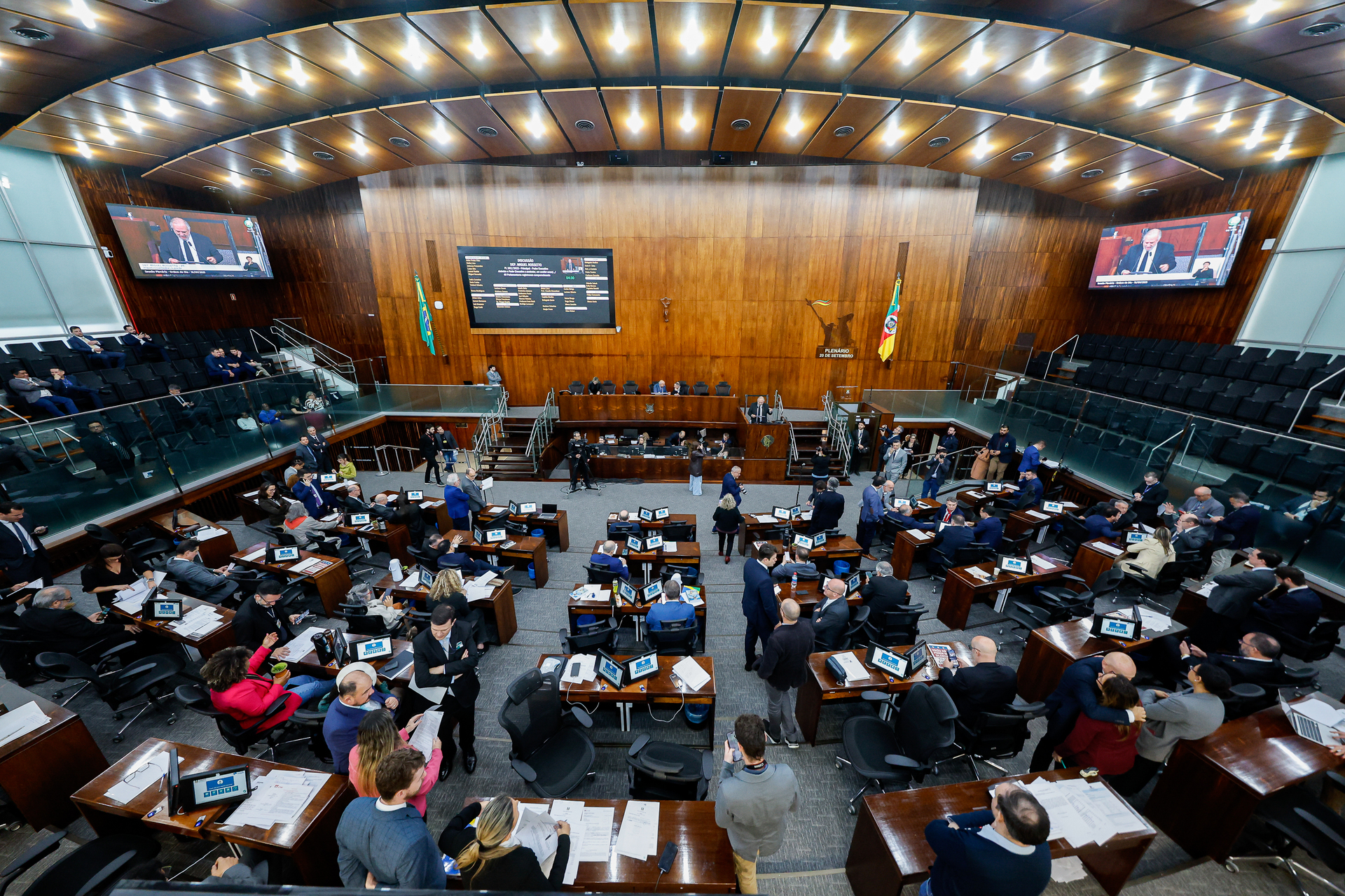 Alterações no ICMS incluem manutenção de créditos e estímulo a investimentos.