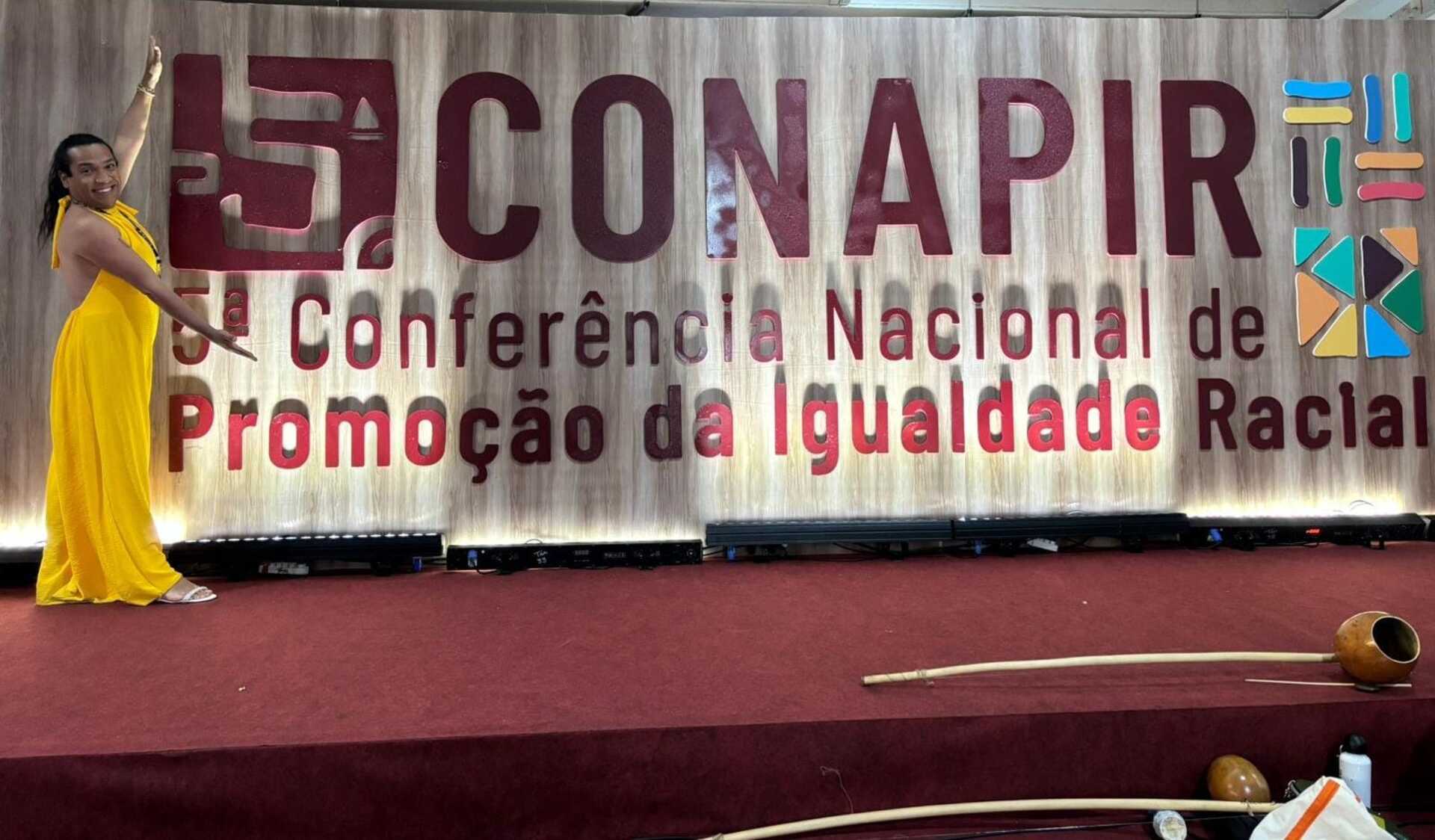 Uruguaiana marca presença na 5ª Conferência Nacional de Promoção da Igualdade Racial (Conapir), realizada em Brasília de 15 a 19/9. DiPablo Machado, convidada especial, representa a cidade e os movimentos sociais da Fronteira Oeste durante as discussões sobre políticas de igualdade racial.