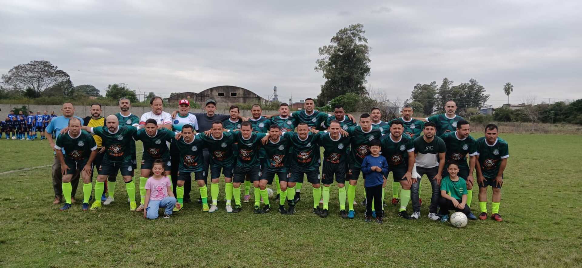 Palmeiras e Botafogo duelam por vaga na final.