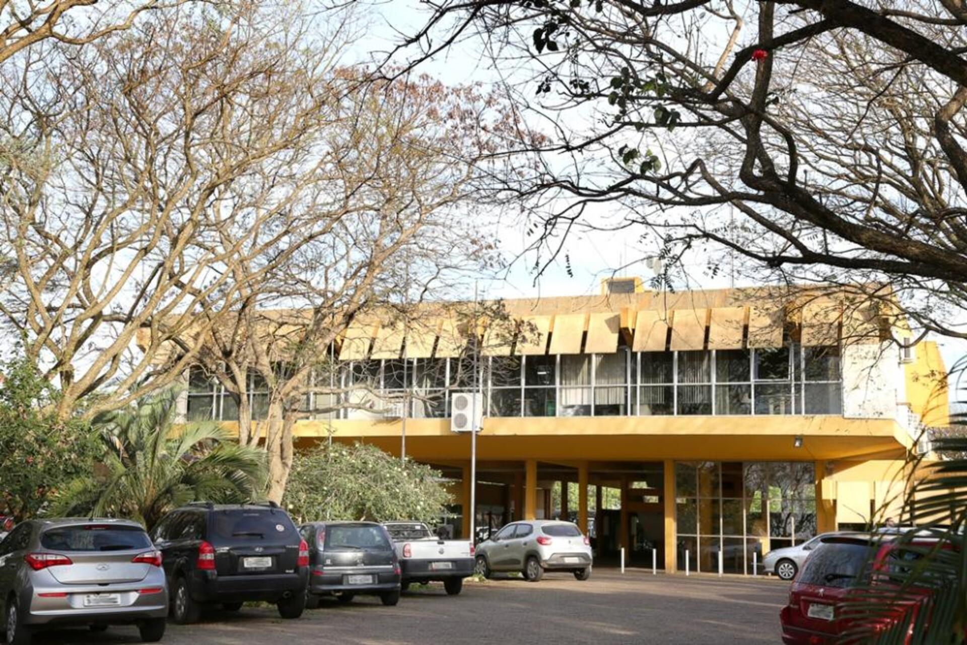 Unipampa define novos procedimentos em IN 14/2025 para agilizar protocolos e acordos de cooperação internacional.