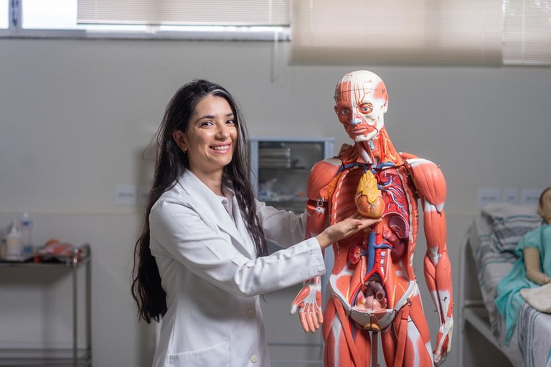 Estudantes de Medicina participam do Enamed 2025 para avaliação de competências e preparação para residência médica