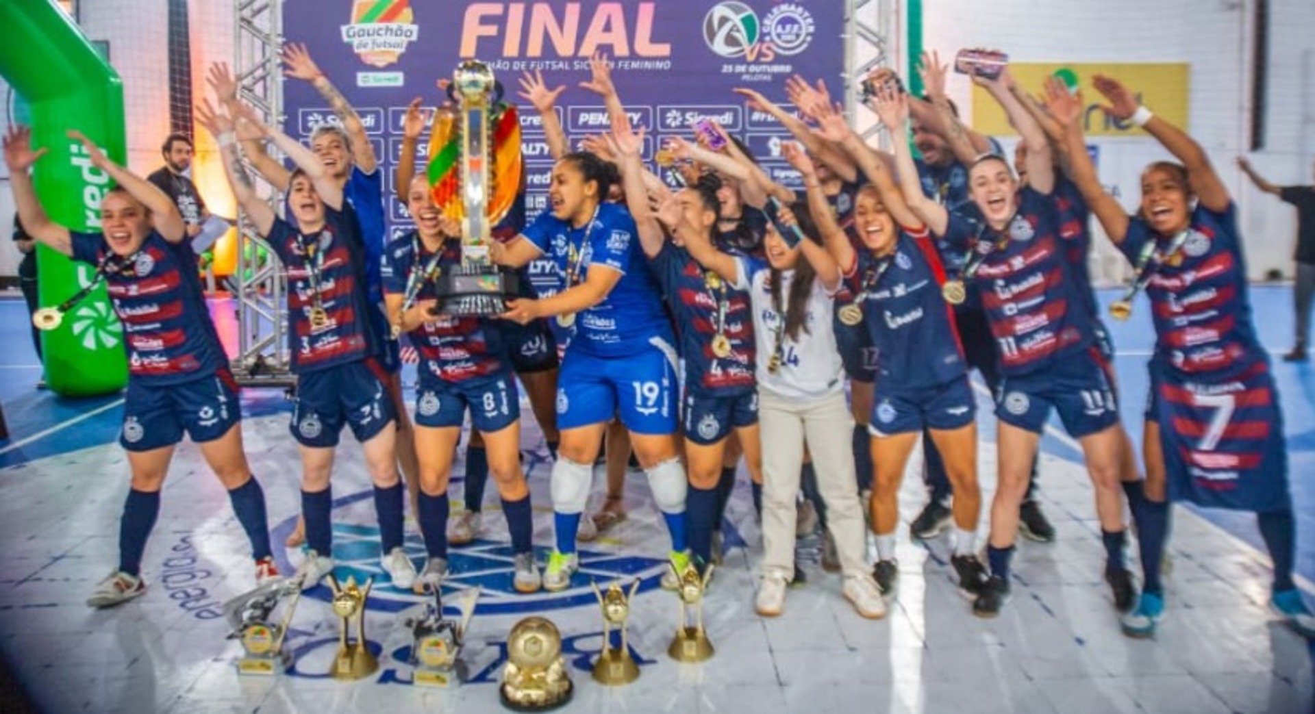 Com sete conquistas seguidas, a Celemaster entra definitivamente para a história como uma das equipes mais vitoriosas do futsal feminino brasileiro