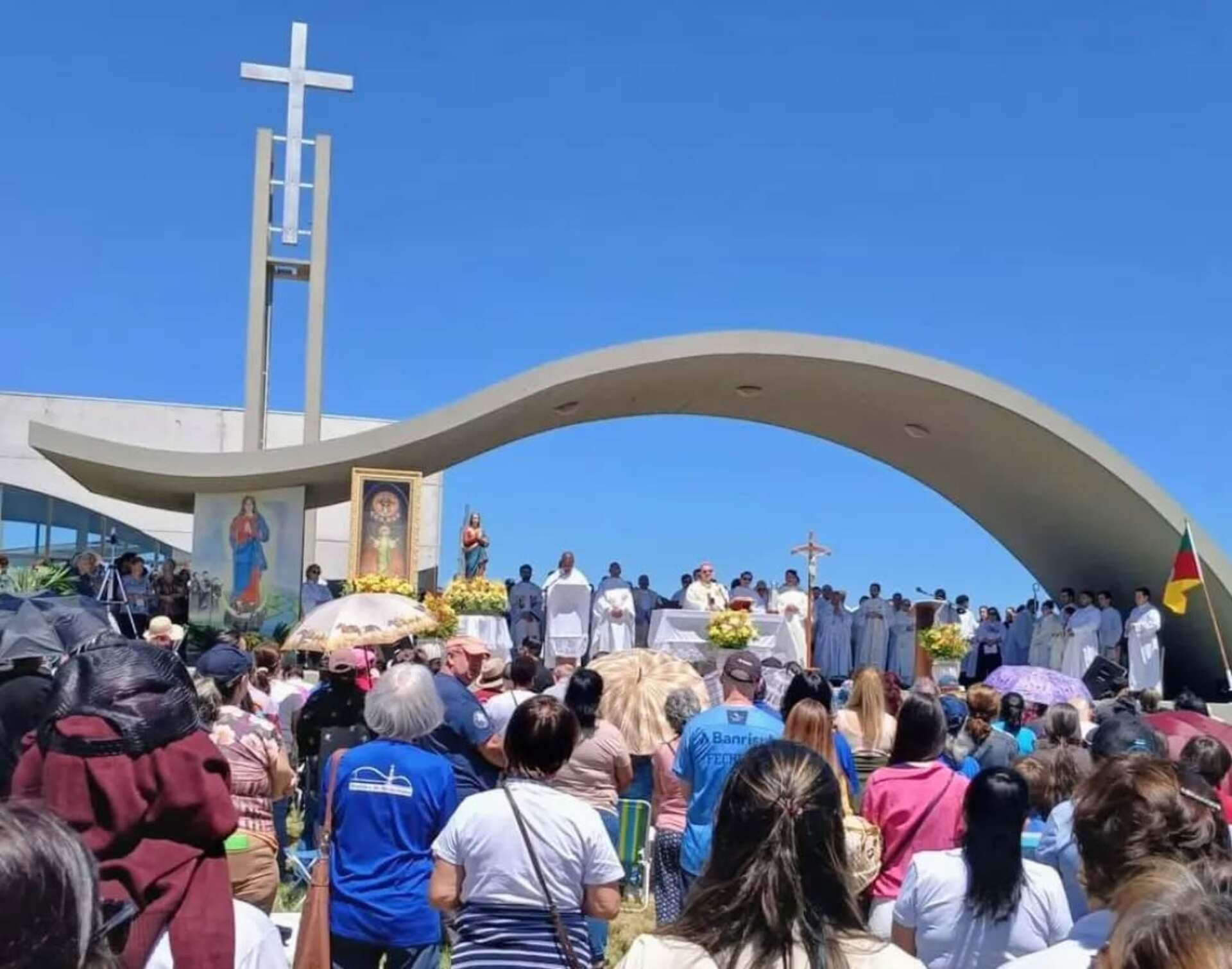 Santa Missa no Santuário Diocesano é o ponto alto da Romaria, com bênção apostólica e indulgência plenária.