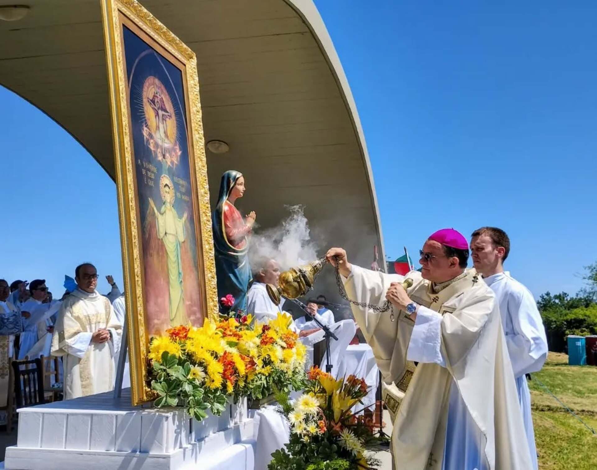 Momento de fé e emoção marca a chegada dos romeiros ao Santuário Diocesano.