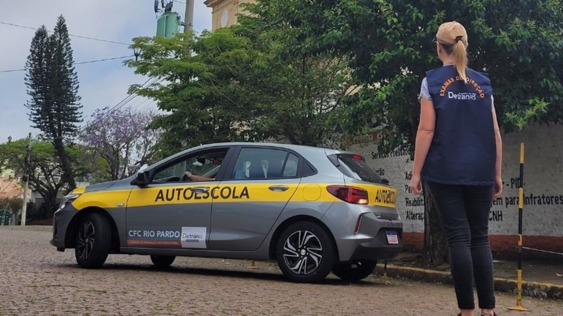 Mudanças podem reduzir custos e ampliar o acesso à habilitação em todo o país.