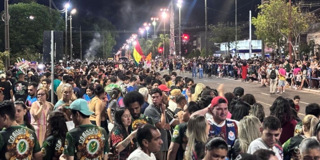 Carnaval Antecipado reúne mais de 10 mil pessoas