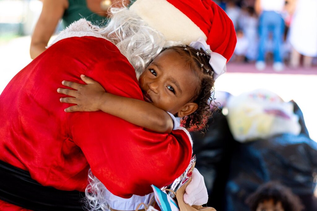 Campanhas promovem arrecadação de brinquedos para o Natal