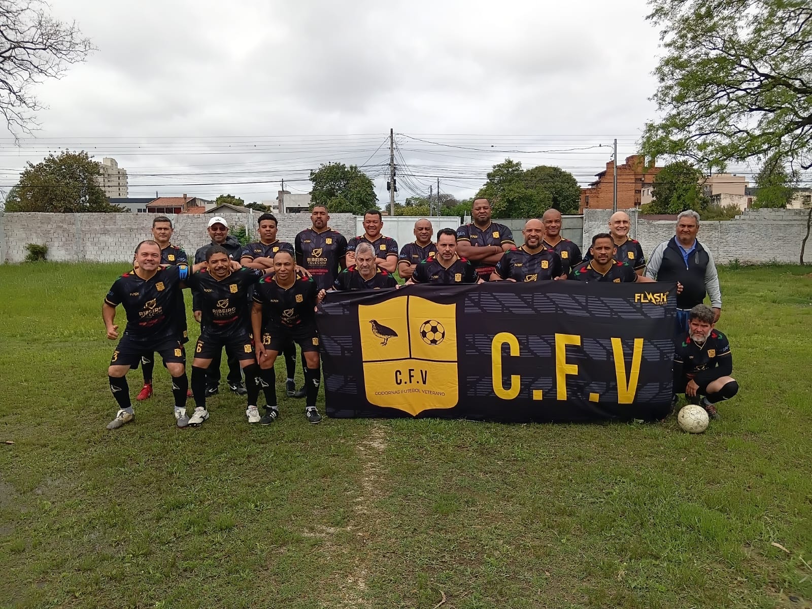 Representante de Florianópolis, o Codornas Futebol Veterano venceu o amistoso por 4 a 3