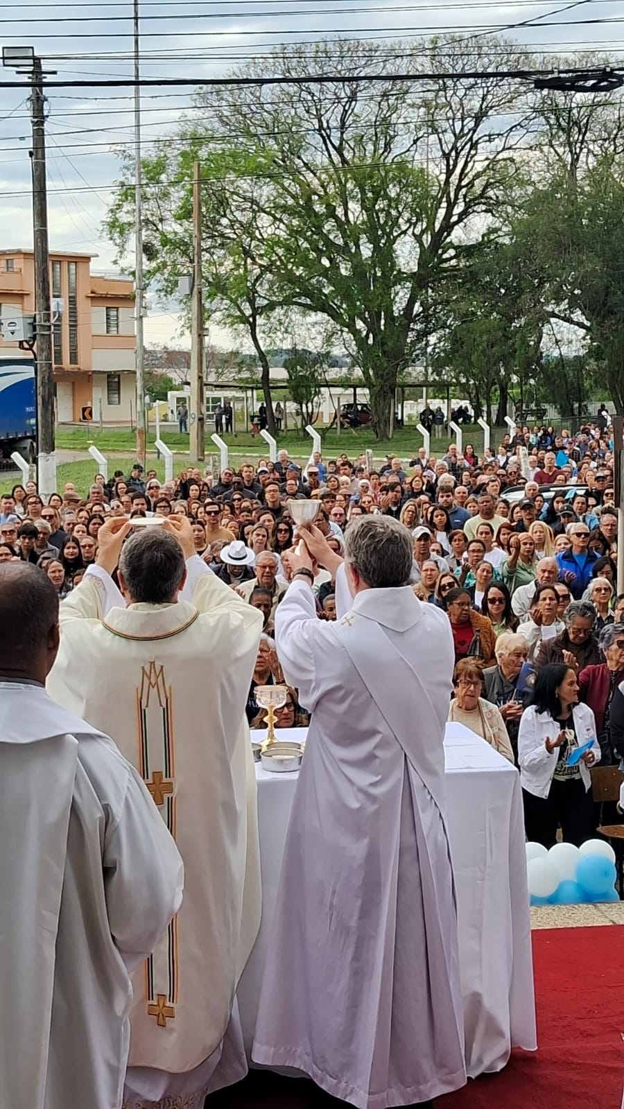 Missa final foi presidida pelo bispo diocesano, Dom Clésio Facco.