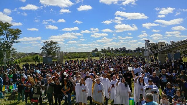 Romaria reúne cerca de cinco mil fiéis